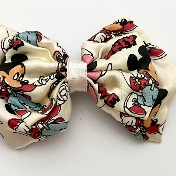 VINTAGE LOT OF MICKEY MOUSE HAIR ACCESSORIES AND BUTTON COVERS, COLLECTIBLES - Picture 3 of 11